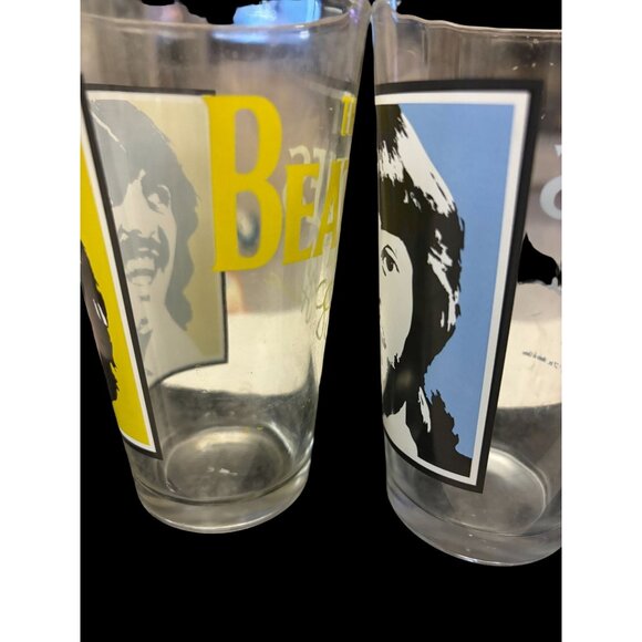 The Beatles commemorative Collective Pint Glasses - Picture 15 of 16